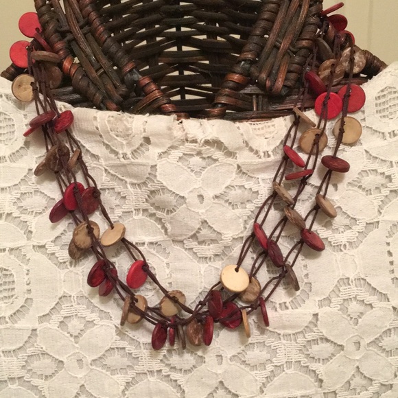 3 Bundled Shell Necklaces-Calypso Studios NWT - Picture 3 of 8